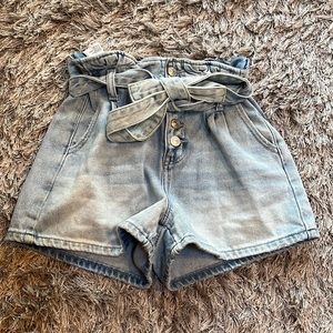 super cute paper bag style tie shorts